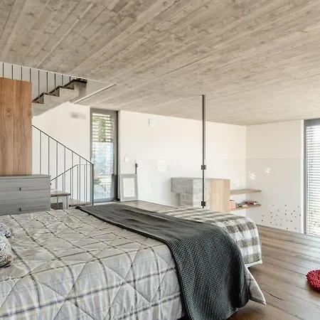 Violet House Villa