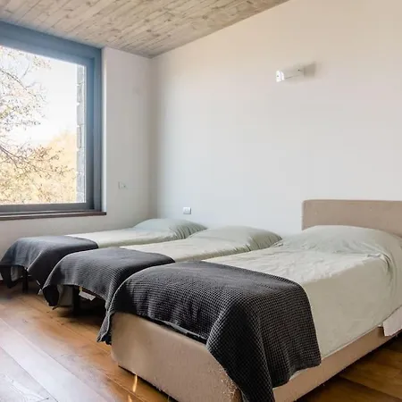 Villa Violet House Perledo
