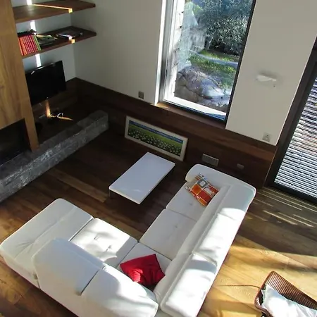 Violet House Villa Perledo