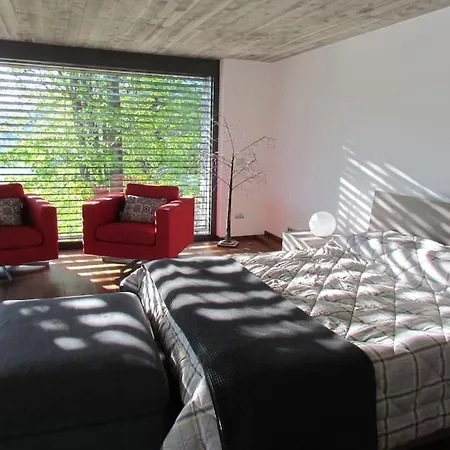 Violet House Perledo