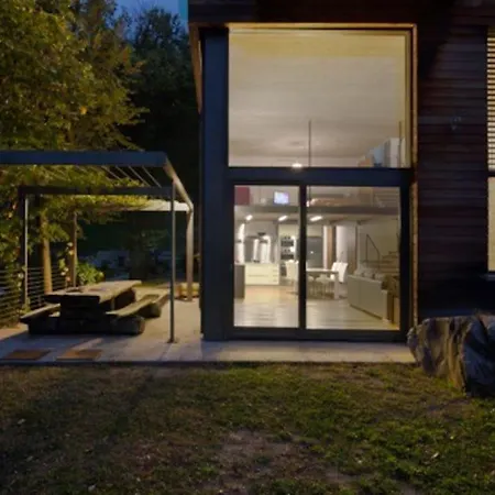 Villa Violet House Perledo