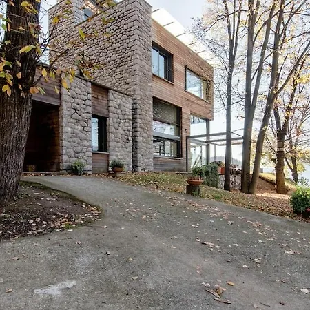 Villa Violet House *